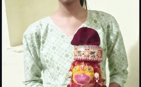 कोटा: 12 साल की खुशबू ने लच्छे के धागे से बनाई हनुमान जी की अनोखी मूर्ति