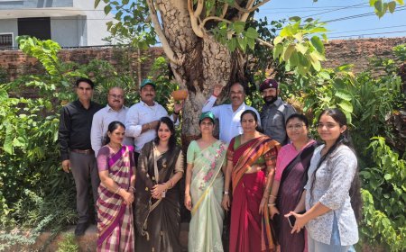 कोटा- भीषण गर्मी में पक्षियों के लिए परिंडा अभियान जारी, स्कूलों में बांधे जलपात्र