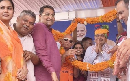 यमुना जल समझौता मरुधरा की प्यास बुझाने में मील का पत्थर बनेगा: छगन माहुर, मुख्यमंत्री भजनलाल शर्मा के जयपुर आगमन पर एयरपोर्ट पर बीजेपी नेताओं ने किया स्वागत