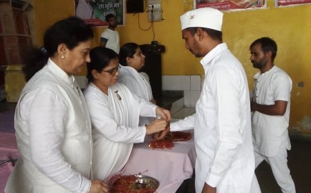 कोटा: ब्रह्माकुमारी बहनों ने कैदियों की कलाई पर बांधा रक्षा सूत्र, नशे से दूर रहने का दिलाया संकल्प