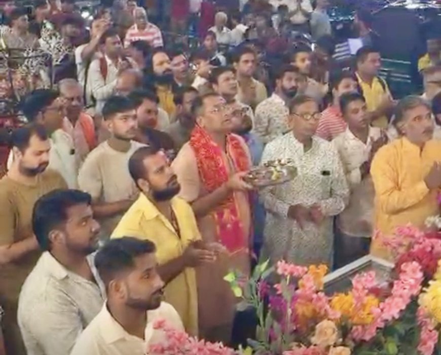 शीतला चौक के राजा की महाआरती में शामिल हुए बीजेपी प्रदेश उपाध्यक्ष